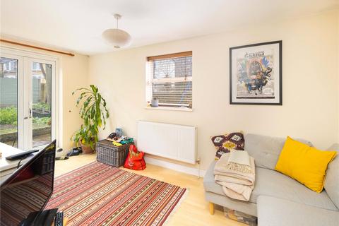 2 bedroom flat for sale, Mount Pleasant Lane, Upper Clapton, London, E5