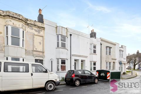 3 bedroom terraced house to rent, Hampden Road, Brighton, East Sussex