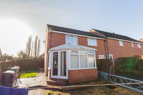 2 bedroom end of terrace house for sale, Wardens Lane, Wellingborough NN9