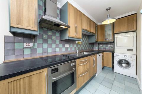 2 bedroom flat to rent, Semley Place, London SW1W