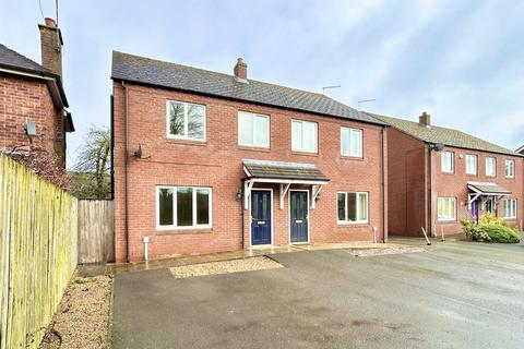 3 bedroom semi-detached house to rent, Draycott Close, Market Drayton