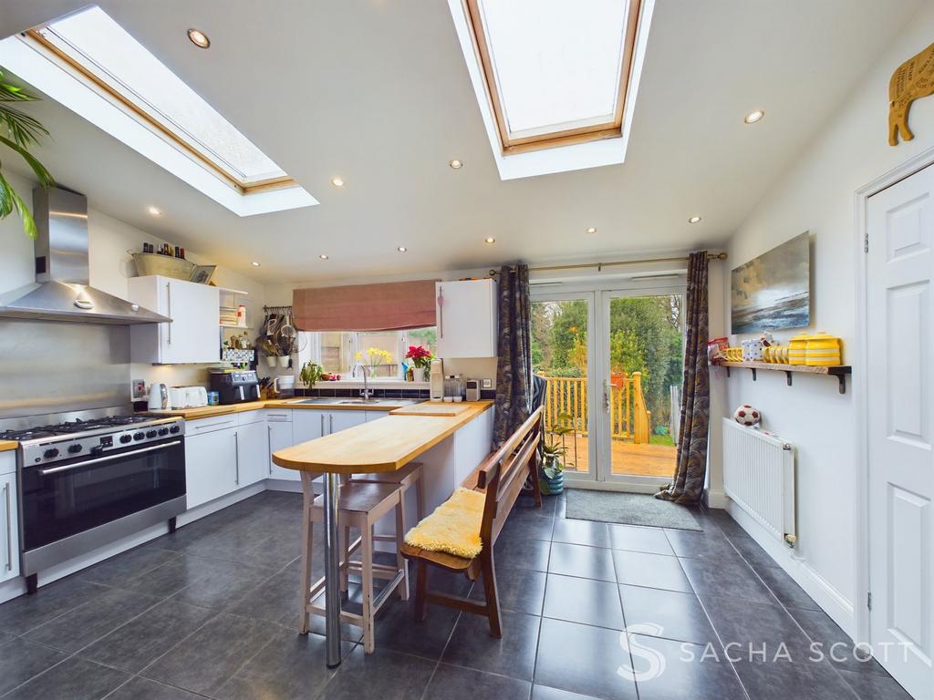 Kitchen / Breakfast Room