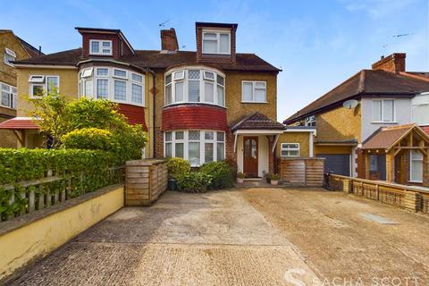6 Warren Mead, Banstead, SM7 1LU