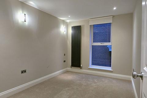 2 bedroom apartment to rent, Widmore Road, Bromley BR1