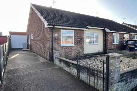 2 bedroom semi-detached bungalow for sale, Derwent Way, Newark, Nottinghamshire.