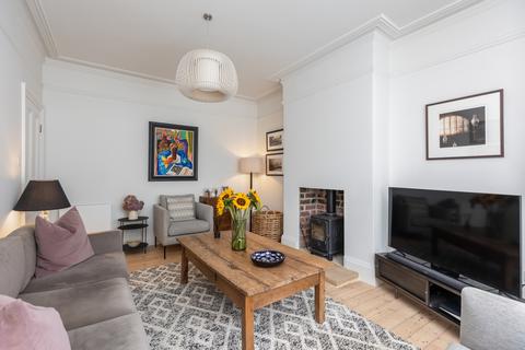 14 Well Close Terrace, Whitby, YO21 3AR