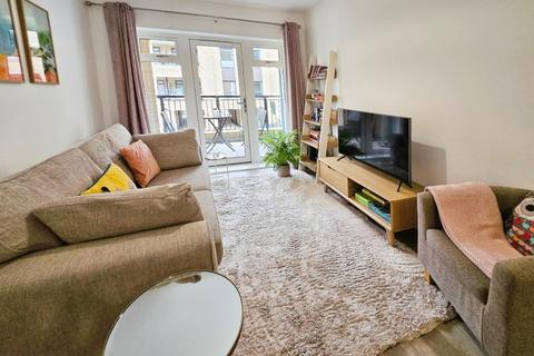 1 bedroom flat for sale, Pointelle House, London Road, Wallington