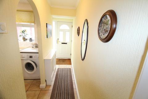 2 bedroom semi-detached bungalow for sale, Briarswood, Rhosrobin