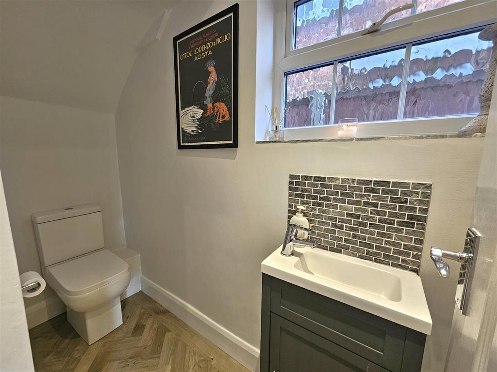 Cloakroom.jpg