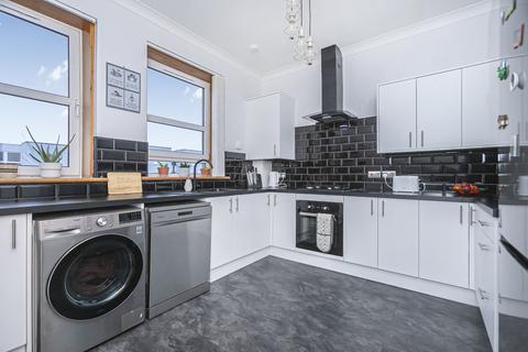 2 bedroom flat for sale, Rosabelle Street, Kirkcaldy, KY1