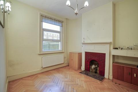 3 bedroom end of terrace house for sale, Brathway Road, Wandsworth SW18