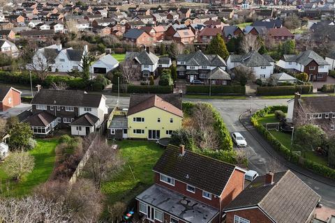 Lache Lane, Chester, CH4