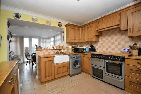 2 bedroom semi-detached bungalow for sale, Stephens Close, Margate CT9