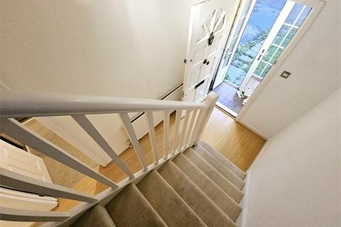 4 bedroom townhouse to rent, Hawthorns, Woodford Green, Woodford Green, Essex.