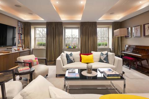 3 bedroom apartment for sale, Lennox Gardens, Knightsbridge SW1X