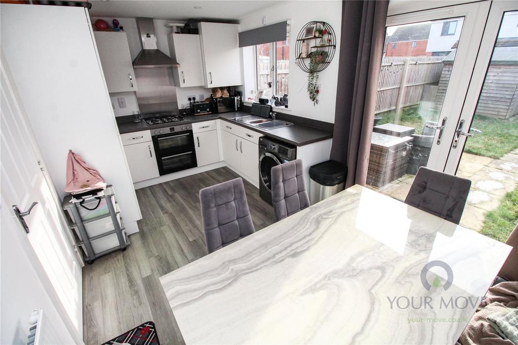 Kitchen/Dining Room