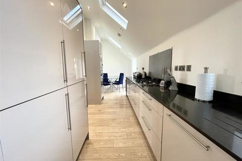 4 bedroom end of terrace house for sale, Postland Road, Crowland
