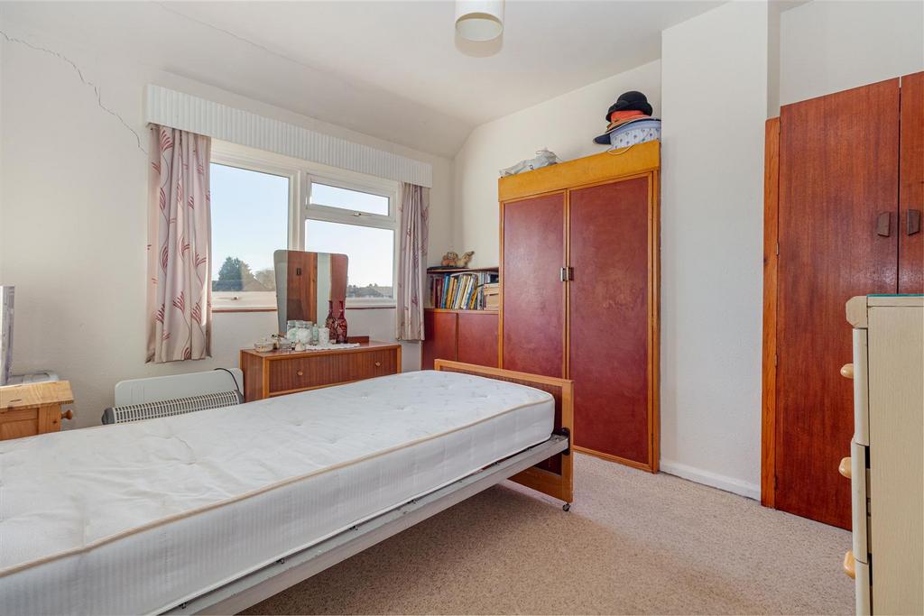 Bedroom-2-2 14.jpg