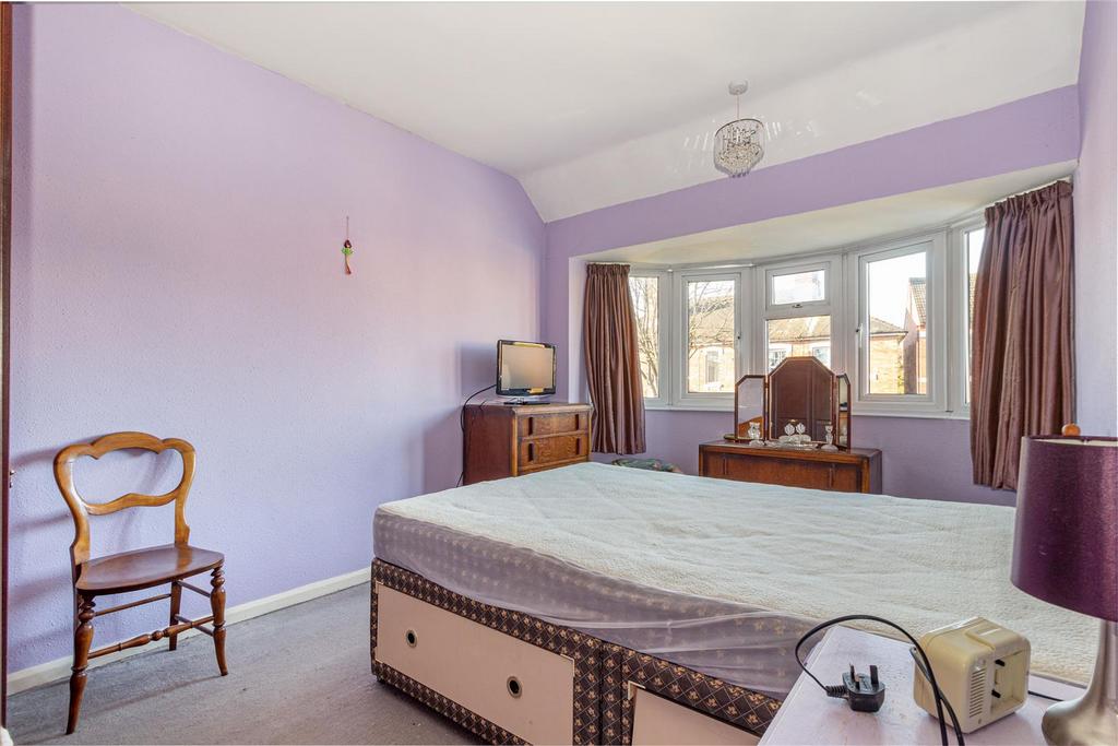 Bedroom-1-1 24.jpg