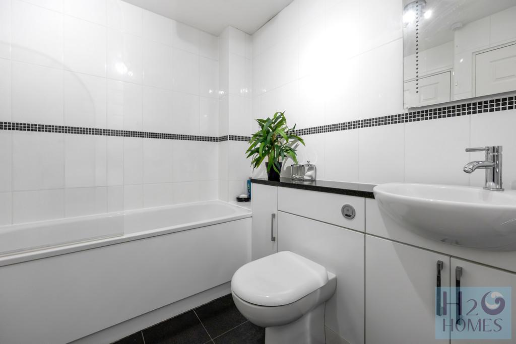 Hamilton Court 13-009