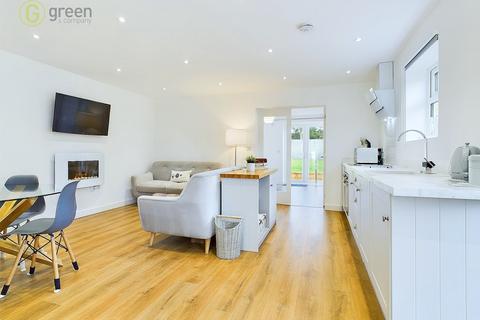 10 Crigdon, Wilnecote, Tamworth, B77 4JT