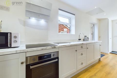 10 Crigdon, Wilnecote, Tamworth, B77 4JT