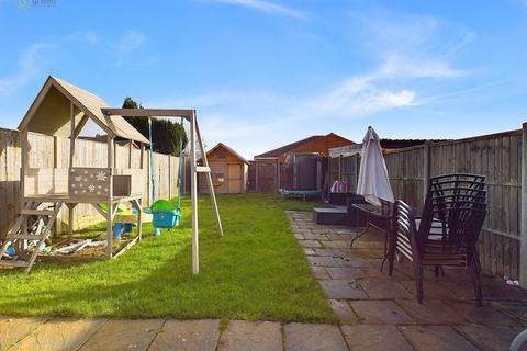 108 Lechlade Road, Great Barr, Birmingham, B43 5NG