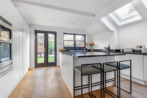 5 bedroom terraced house to rent, Stephendale Road, Fulham, London, SW6