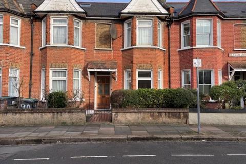 2 bedroom apartment to rent, Langham Road, London N15