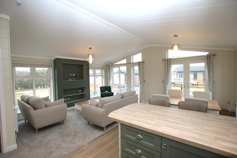 2 bedroom detached bungalow for sale, Bucklesham Park Holiday Village