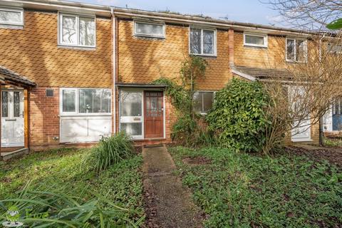 3 bedroom terraced house for sale, Brookside Walk, Tadley RG26