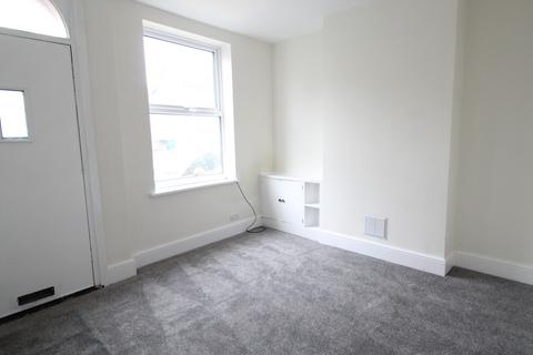 2 bedroom semi-detached house to rent, Main Street, Nottingham NG10