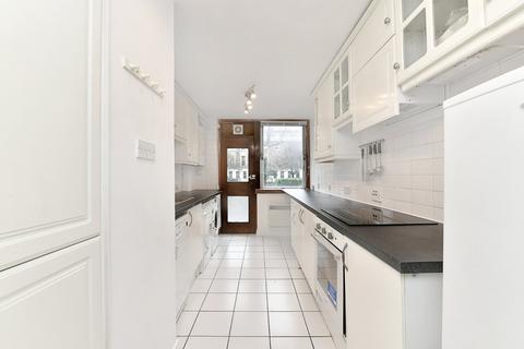 3 bedroom flat for sale, The Quadrangle, Southwick Street, London