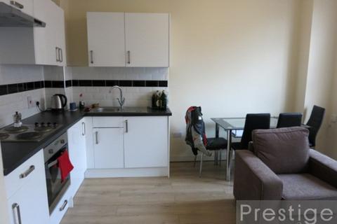 1 bedroom apartment to rent, Holloway Road, London N7