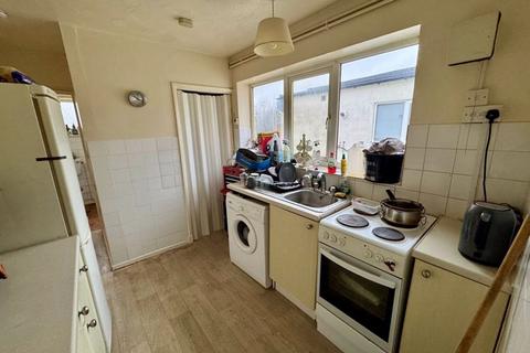 2 bedroom house for sale, High Road, Willenhall