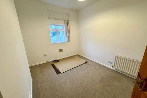 2 bedroom house for sale, High Road, Willenhall