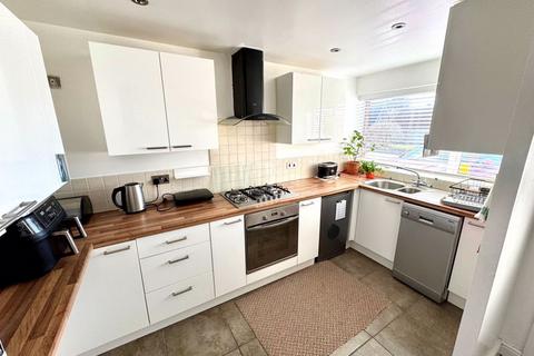 3 bedroom semi-detached house for sale, Appledore Road, Walsall