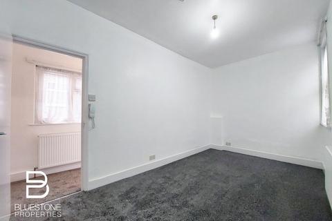 1 bedroom flat to rent, Broadwater Road