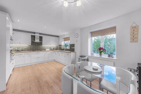 4 bedroom end of terrace house for sale, Sandringham Drive, Bexley Park