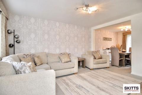 3 bedroom detached house for sale, Honeybourne Way, Willenhall