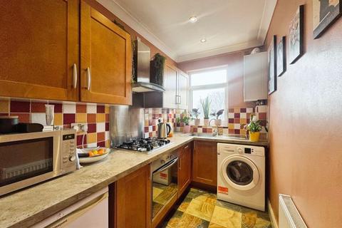 2 bedroom apartment for sale, Watling Avenue, Edgware