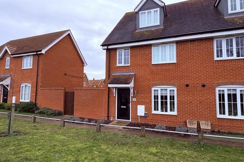 3 bedroom townhouse for sale, Shackeroo Road, Bury St Edmunds