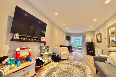 26 Fowlmere Road, Birmingham, B42 2EA