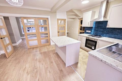 4 bedroom semi-detached house for sale, Neville Road, Erdington, Birmingham, B23 7SB