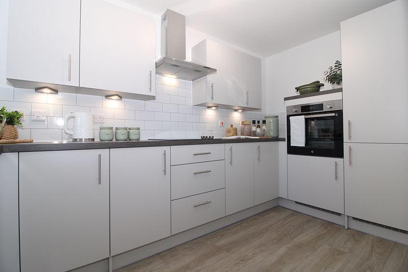 One Bed (Kitchen)