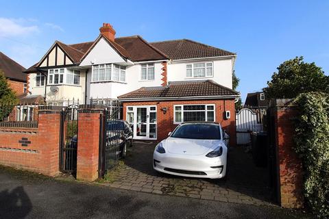 5 bedroom semi-detached house for sale, Lincoln Road, Walsall, WS1 2DQ