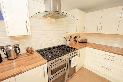 2 Bell Pit Brow, Wraxall, Bristol, BS48 1HS