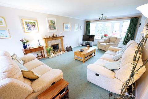 4 bedroom detached house for sale, Uncombe Close, Backwell BS48