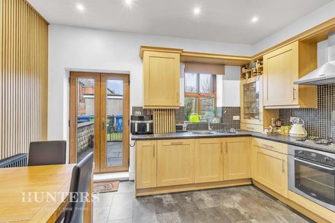 3 bedroom end of terrace house for sale, Todmorden Road, Littleborough, OL15 9EB