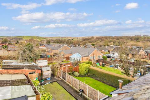 3 bedroom end of terrace house for sale, Todmorden Road, Littleborough, OL15 9EB